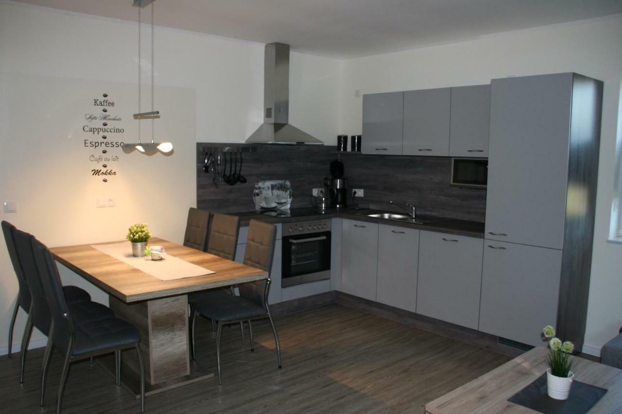 Holunder Huesken Villa Oberlangen Exteriör bild