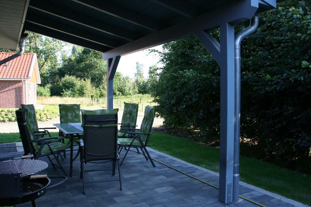 Holunder Huesken Villa Oberlangen Exteriör bild