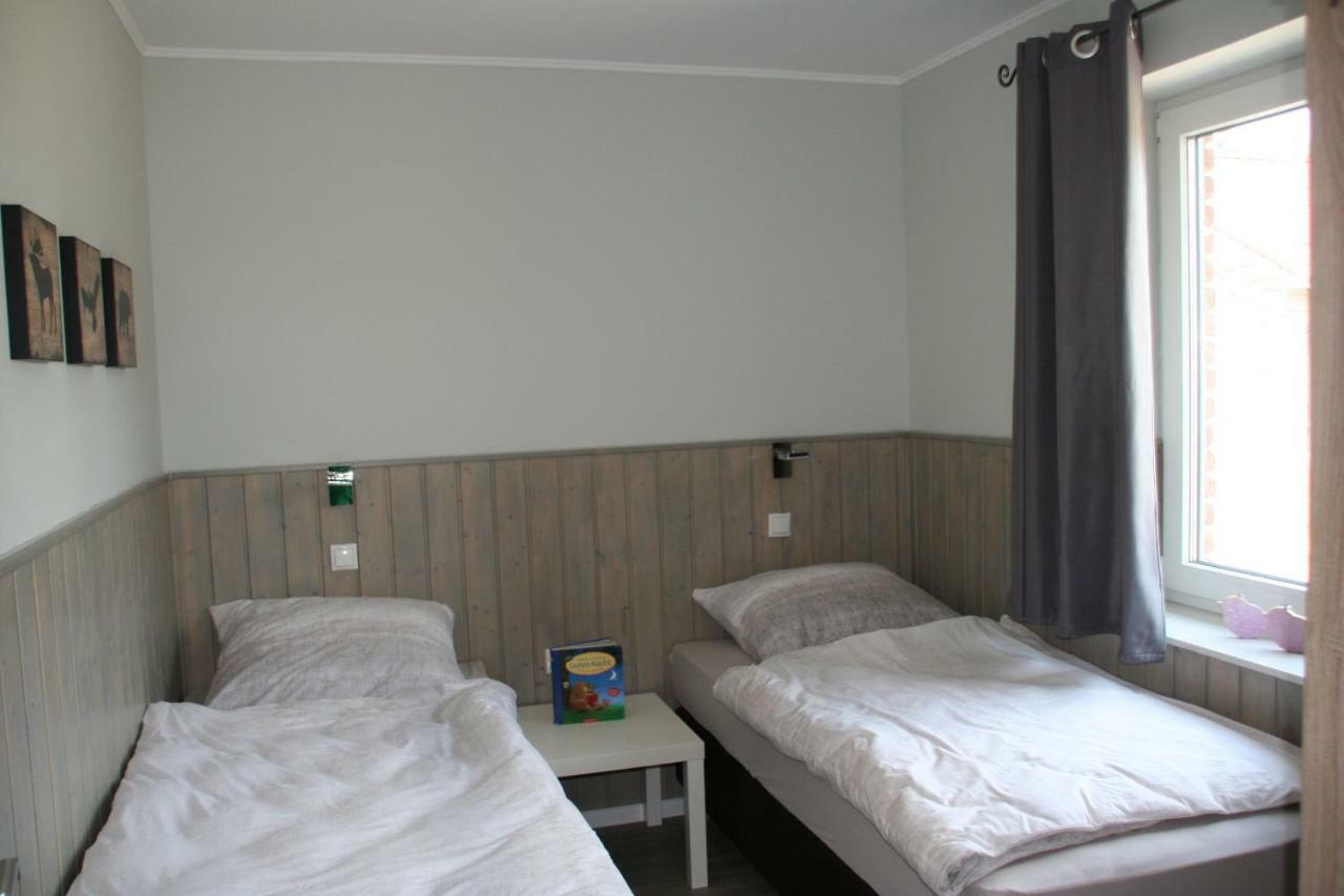 Holunder Huesken Villa Oberlangen Exteriör bild